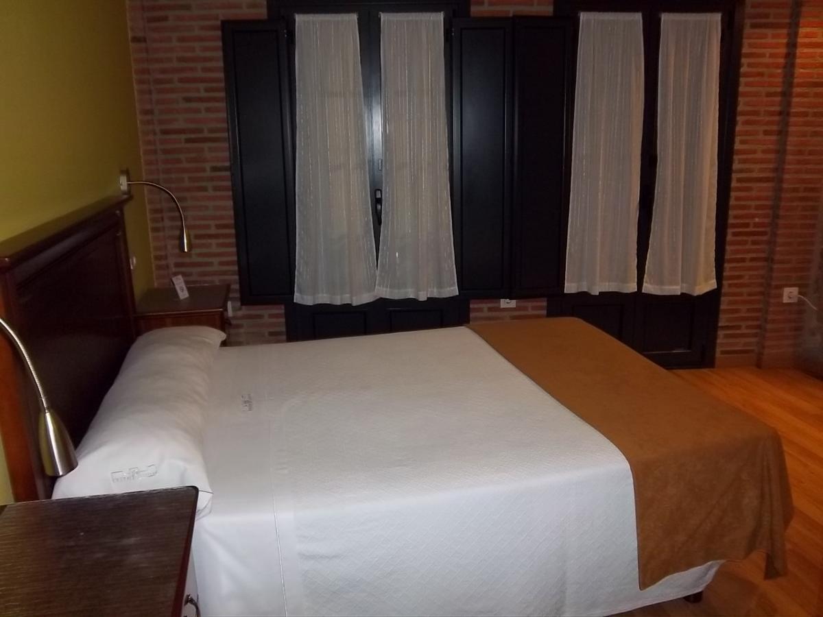 Apartamentos Entrepalacios Avilés Exteriér fotografie