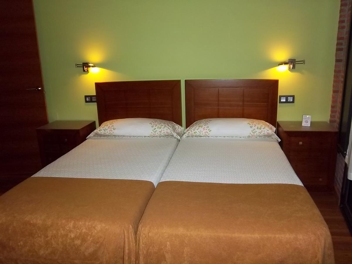 Apartamentos Entrepalacios Avilés Exteriér fotografie